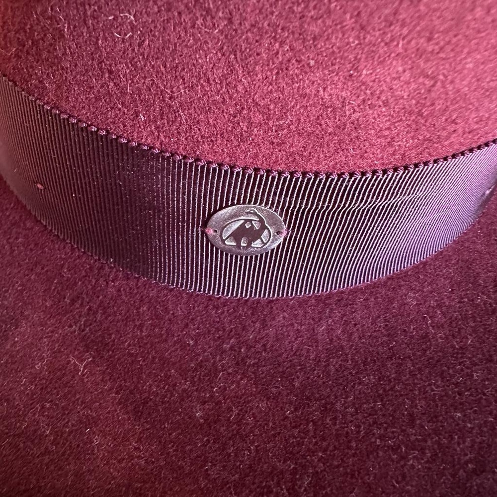 NEW NWT Veronica Beard Freya Freya Merlot Hat M - Picture 7 of 8